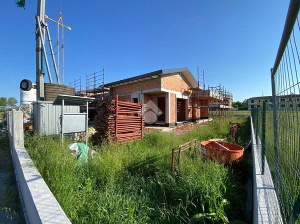 casa indipendente in vendita a Gazoldo degli Ippoliti