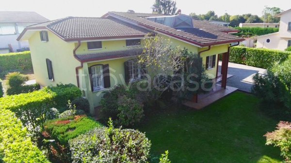 casa indipendente in vendita a Gazoldo degli Ippoliti in zona San Fermo