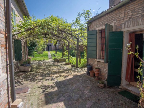 casa indipendente in vendita a Gazzuolo