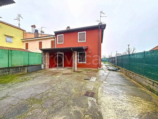 casa indipendente in vendita a Gazzuolo