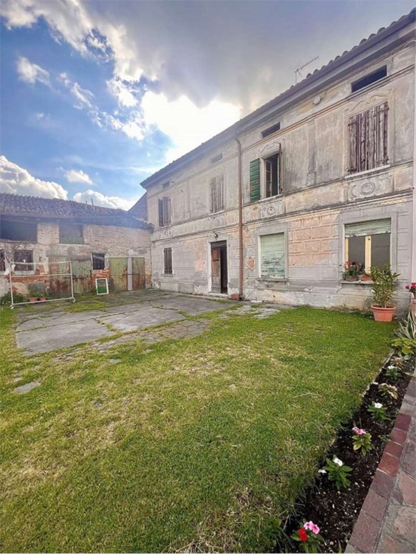 casa indipendente in vendita a Gazzuolo in zona Belforte