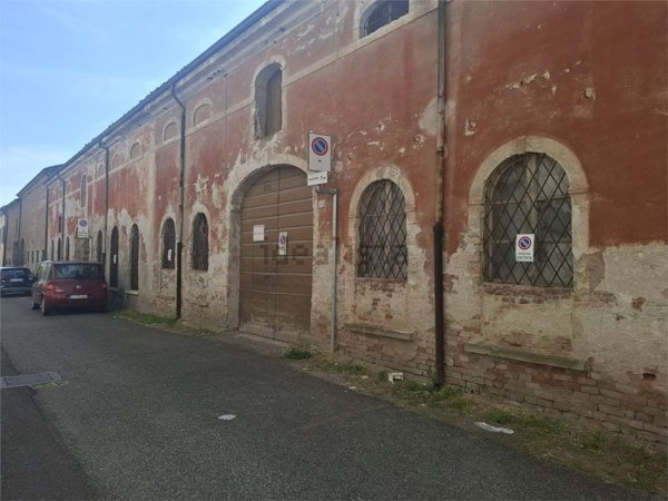 casale in vendita a Gazzuolo