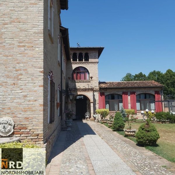 casa indipendente in vendita a Gazzuolo in zona Belforte