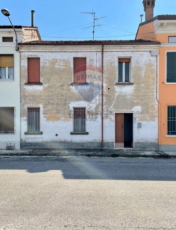 casa indipendente in vendita a Gazzuolo