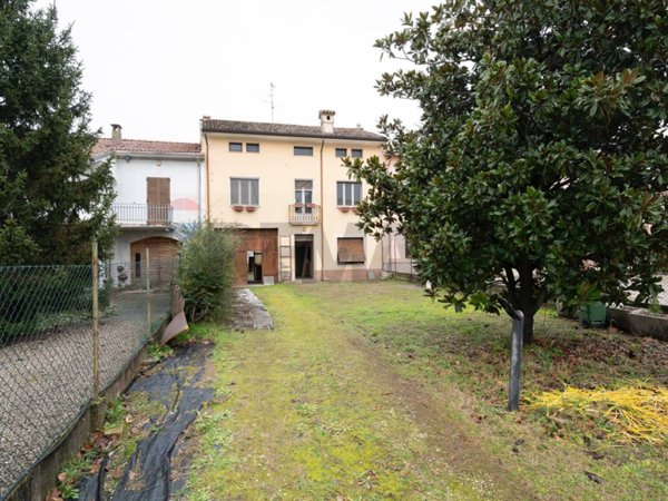 appartamento in vendita a Gazzuolo in zona Belforte