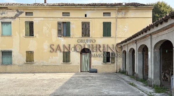 appartamento in vendita a Gazzuolo in zona Pomara