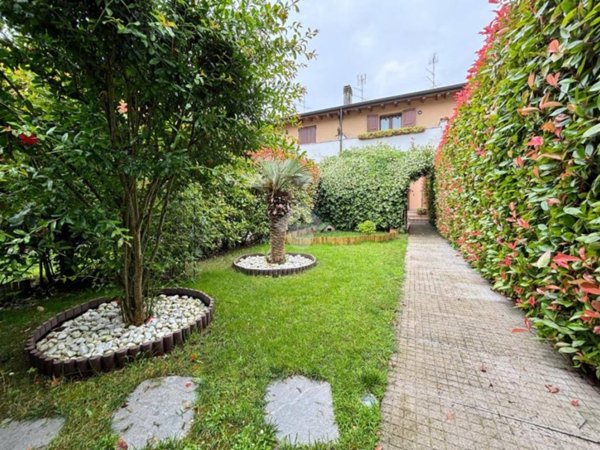 casa indipendente in vendita a Goito