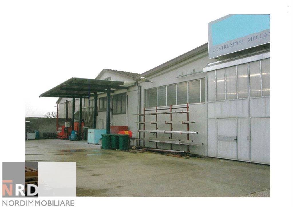locale commerciale in vendita a Goito