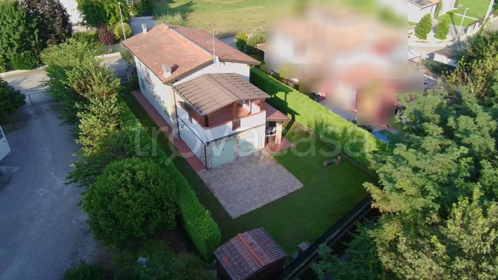 casa indipendente in vendita a Goito in zona Marsiletti