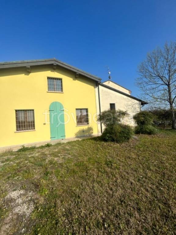 casa indipendente in vendita a Goito