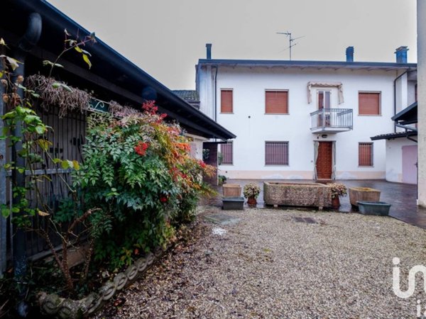 casa indipendente in vendita a Goito in zona Torre