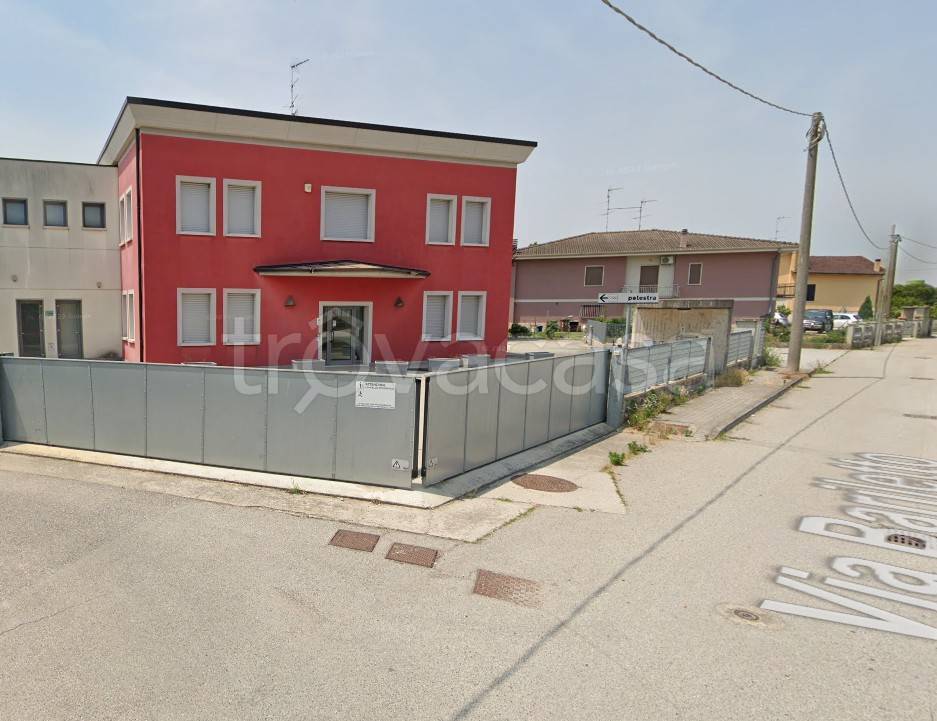 locale commerciale in vendita a Goito in zona Cerlongo