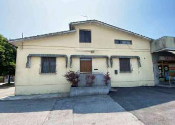 intera palazzina in vendita a Goito