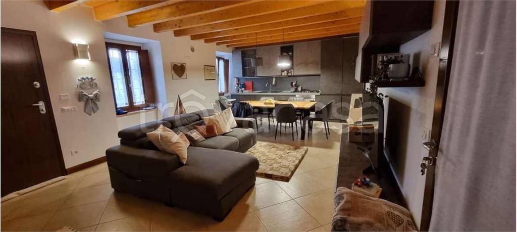 casa indipendente in vendita a Goito