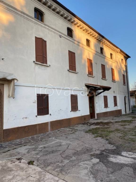 casa indipendente in vendita a Goito in zona Solarolo