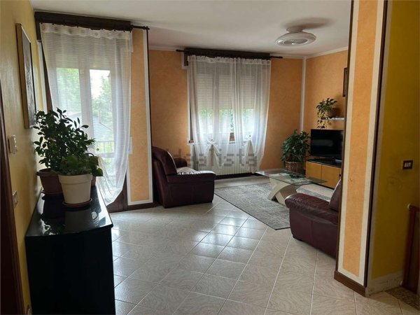 casa indipendente in vendita a Goito