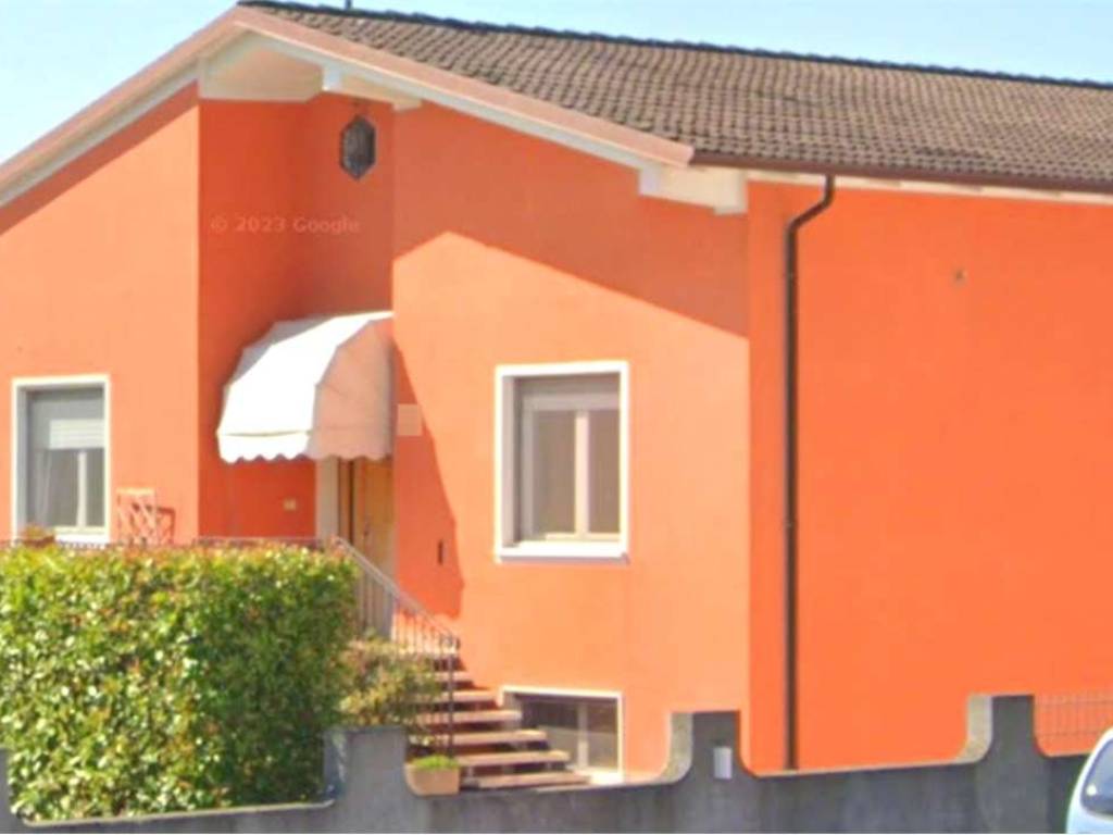 casa indipendente in vendita a Goito