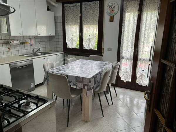 casa indipendente in vendita a Goito