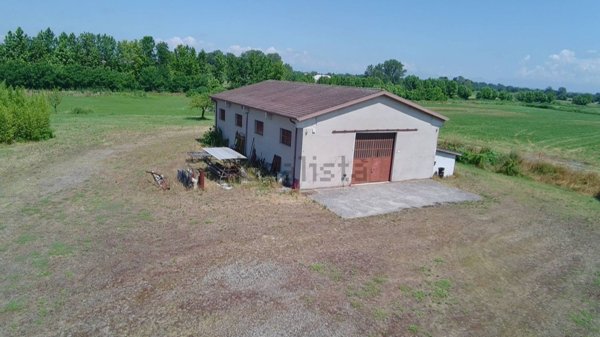 terreno edificabile in vendita a Goito