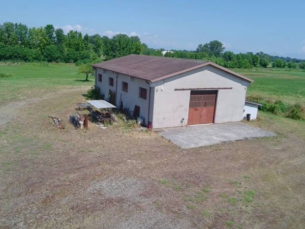 terreno edificabile in vendita a Goito