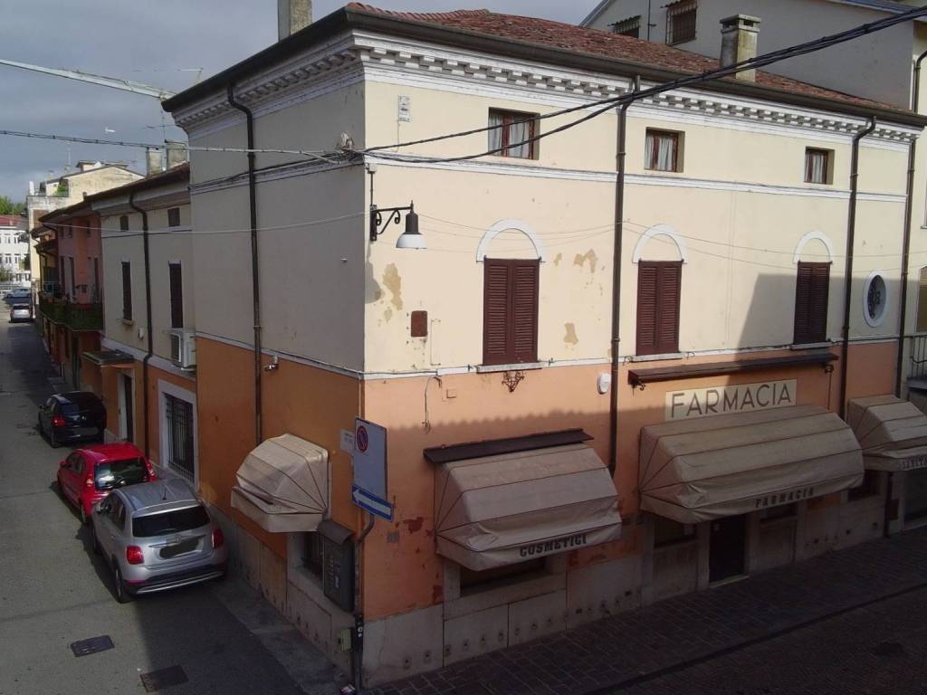 casa indipendente in vendita a Goito