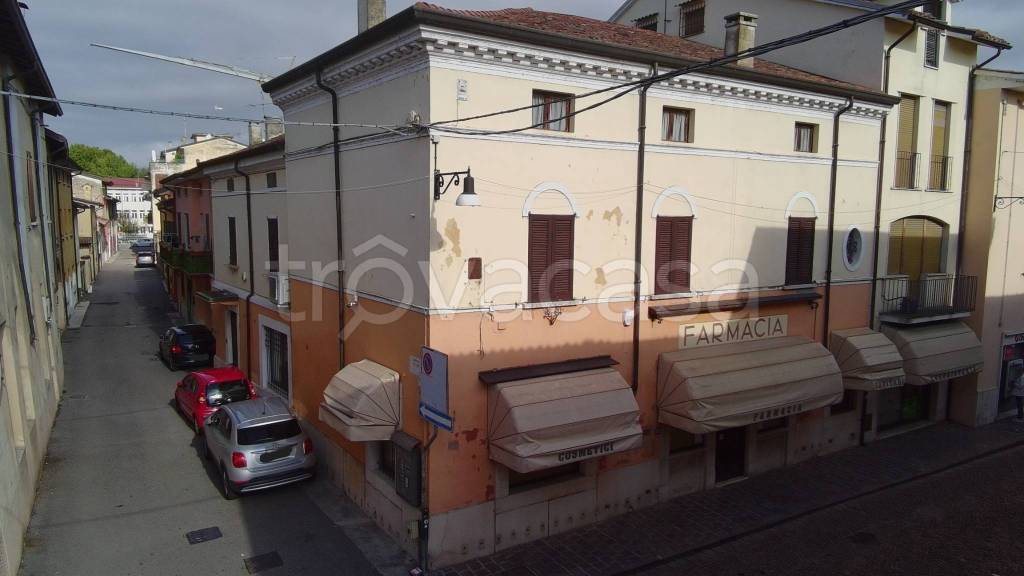 casa indipendente in vendita a Goito