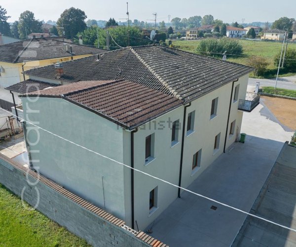 casa indipendente in vendita a Goito