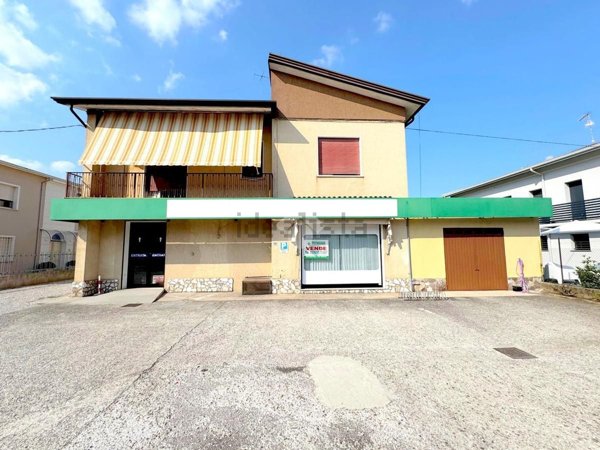 appartamento in vendita a Goito in zona Cerlongo