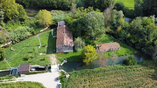 casale in vendita a Goito in zona Marsiletti