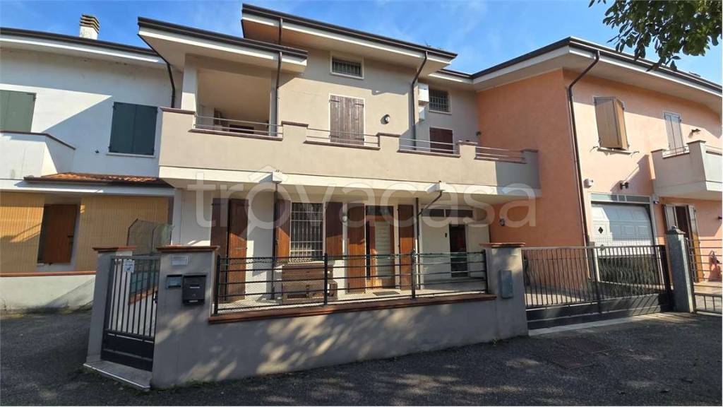 casa indipendente in vendita a Goito in zona Cerlongo