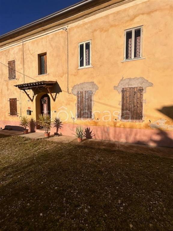 casa indipendente in vendita a Goito in zona Solarolo