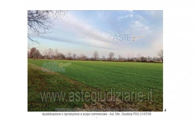 terreno edificabile in vendita a Goito