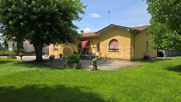 casa indipendente in vendita a Goito in zona Cerlongo