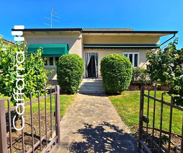 casa indipendente in vendita a Goito