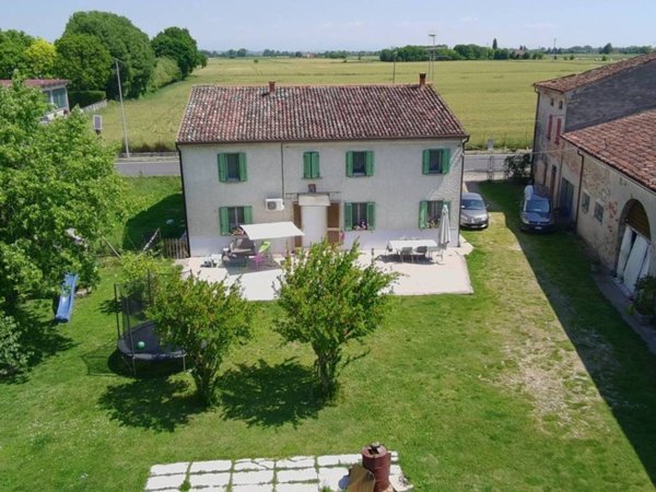 casa indipendente in vendita a Goito in zona Solarolo