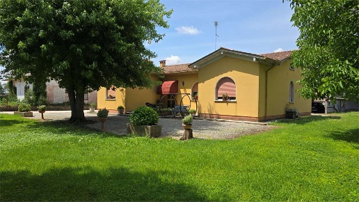 casa indipendente in vendita a Goito in zona Cerlongo