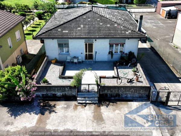 casa indipendente in vendita a Goito