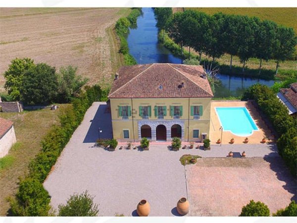 villa in vendita a Goito