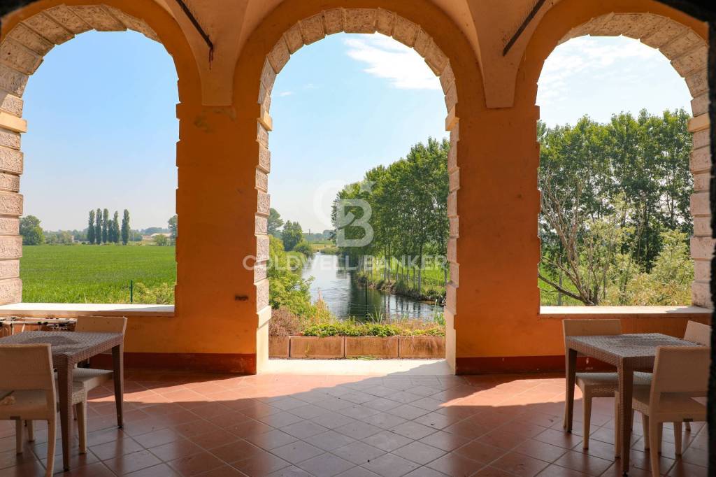 villa in vendita a Goito