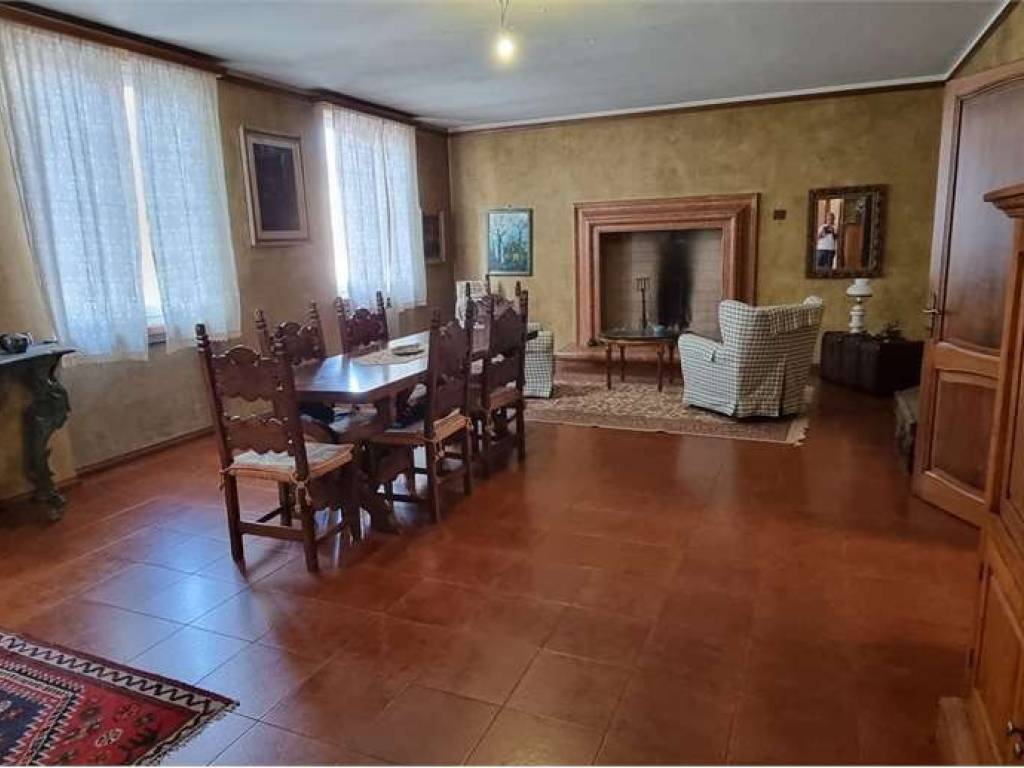 casa indipendente in vendita a Goito in zona Marsiletti