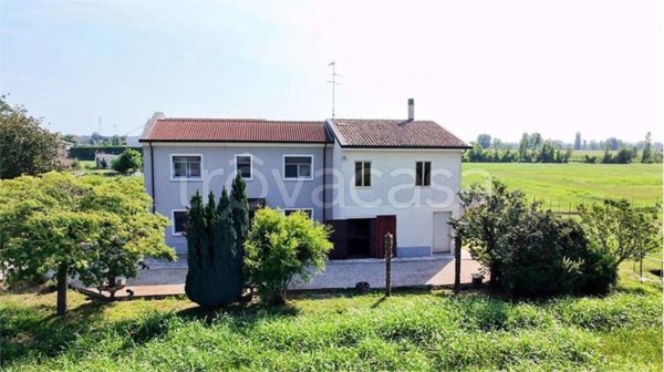 casa indipendente in vendita a Goito in zona Marsiletti