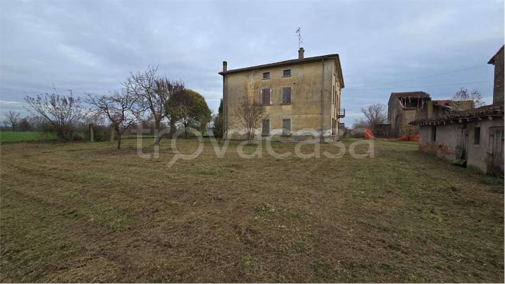 casa indipendente in vendita a Goito in zona Cerlongo