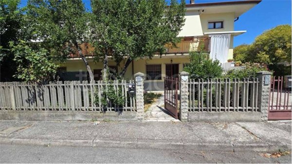 appartamento in vendita a Goito in zona Marsiletti
