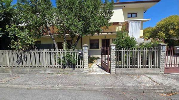 appartamento in vendita a Goito in zona Marsiletti