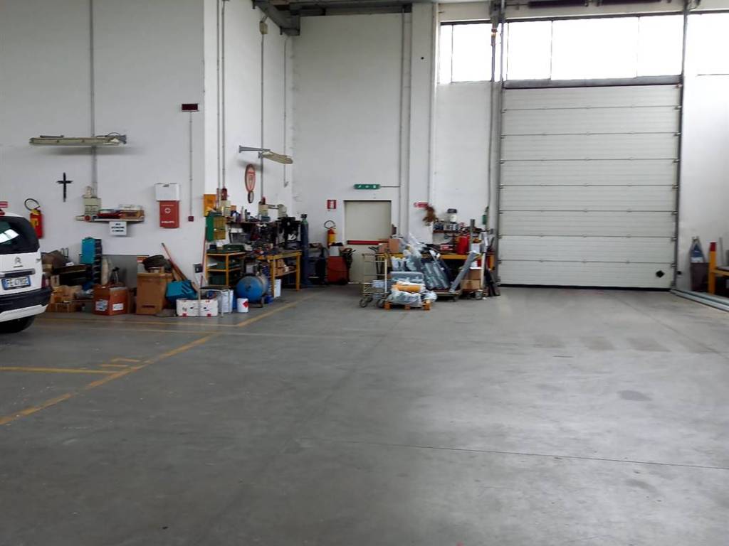 locale commerciale in vendita a Gonzaga