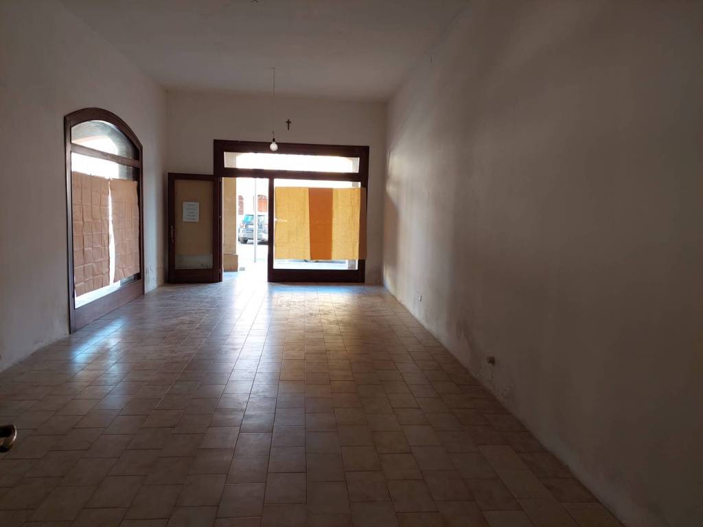 negozio in vendita a Gonzaga