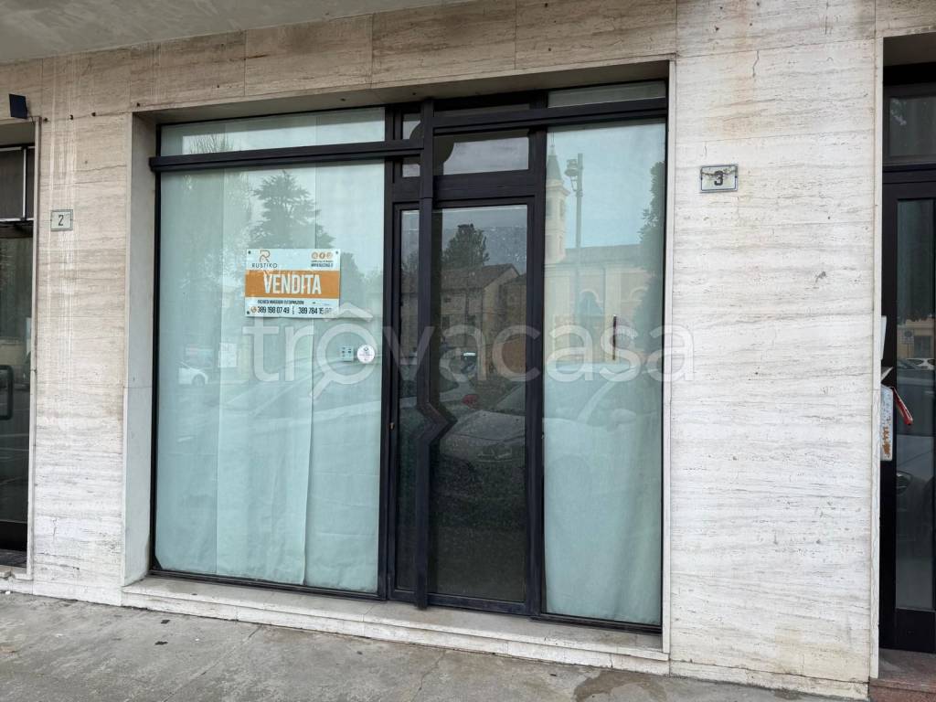 negozio in vendita a Gonzaga