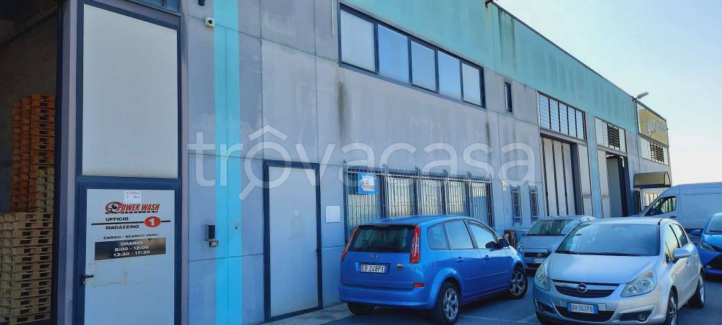 locale commerciale in vendita a Guidizzolo