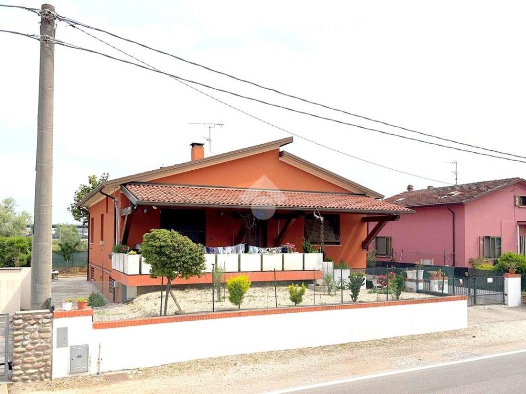 casa indipendente in vendita a Guidizzolo