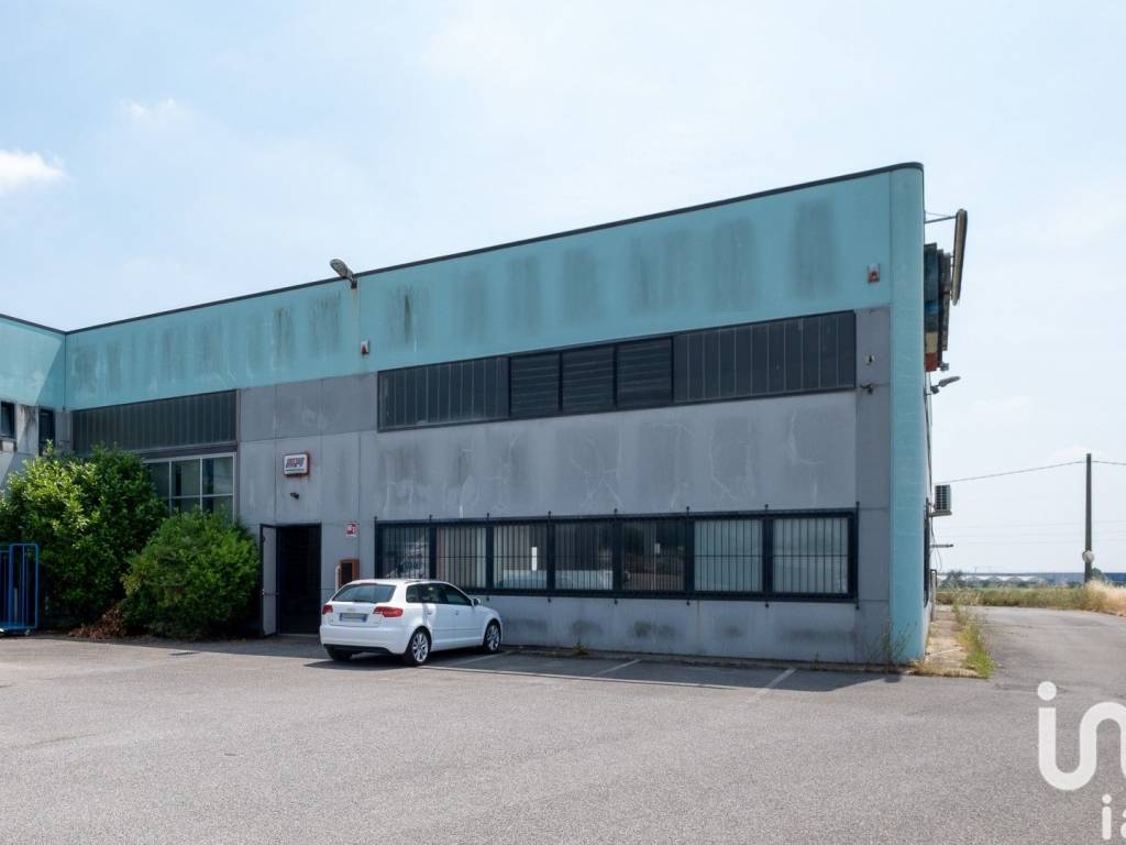 locale commerciale in vendita a Guidizzolo